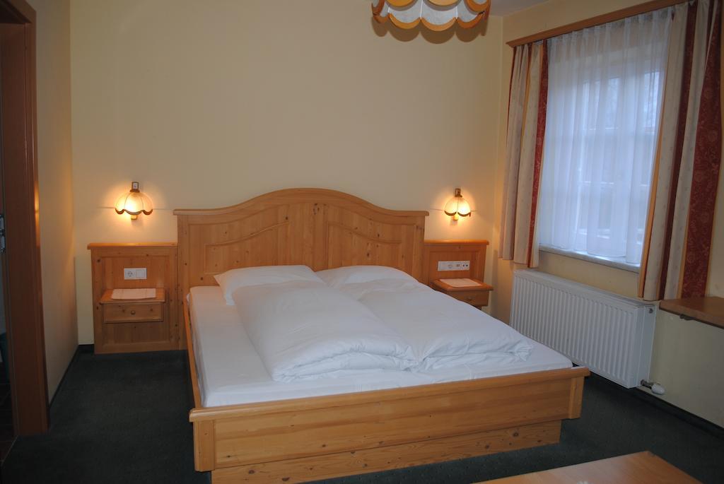 Gasthof Knappenwirt Tamsweg Szoba fotó